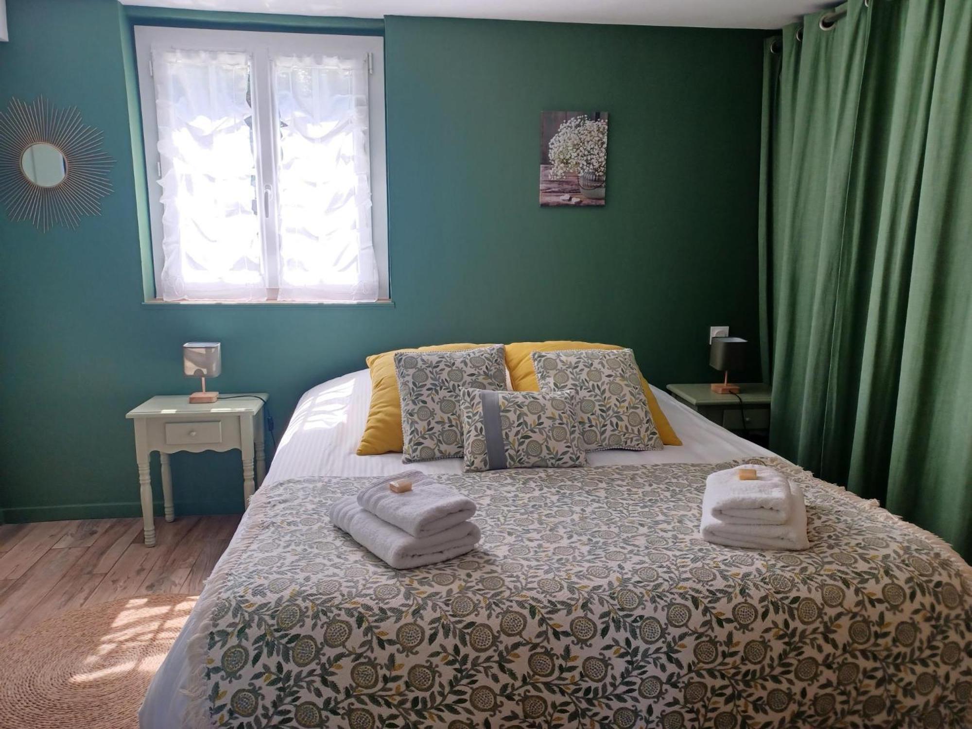 Les Pommiers Bed & Breakfast Honfleur Dış mekan fotoğraf