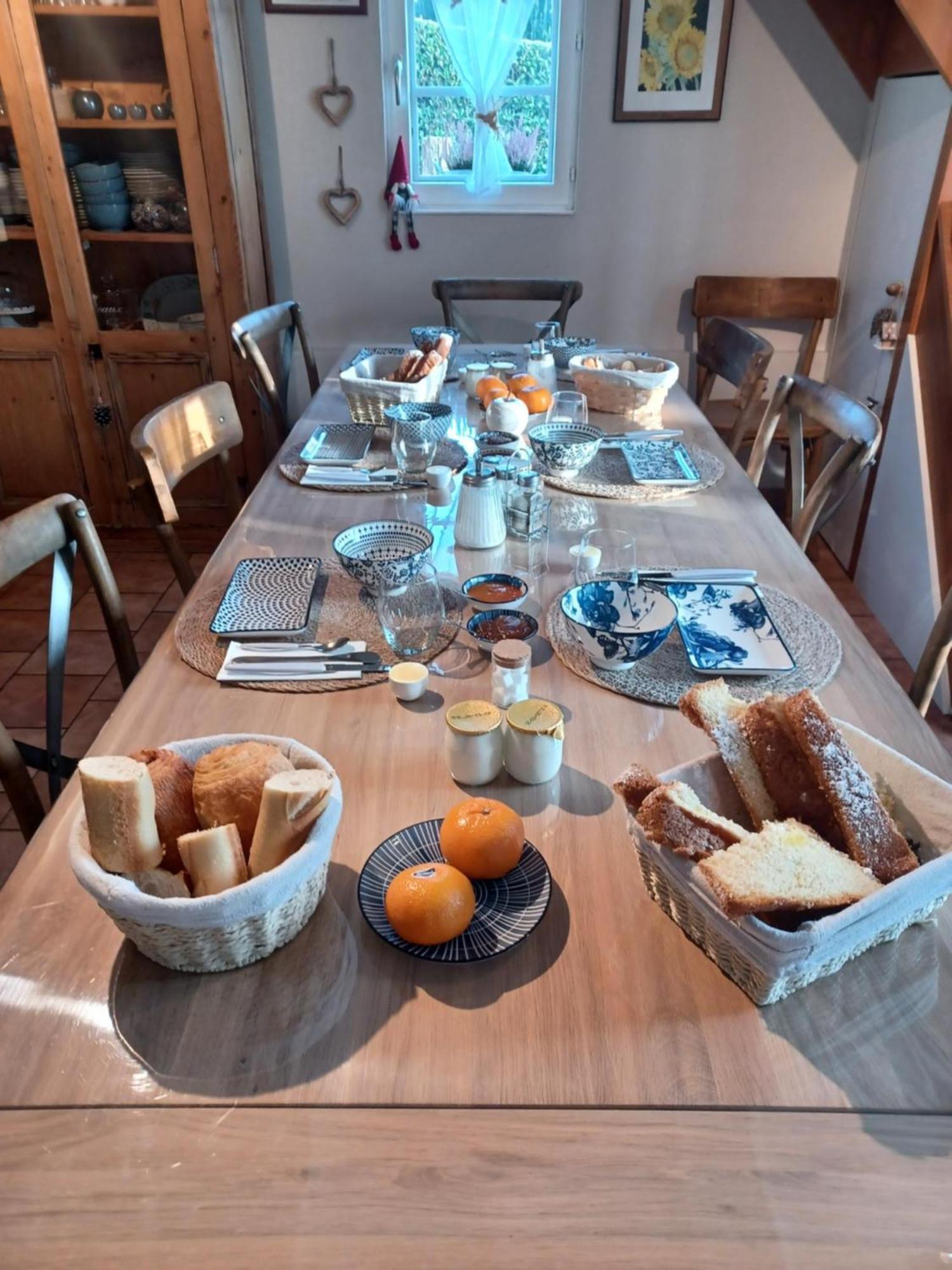 Les Pommiers Bed & Breakfast Honfleur Dış mekan fotoğraf